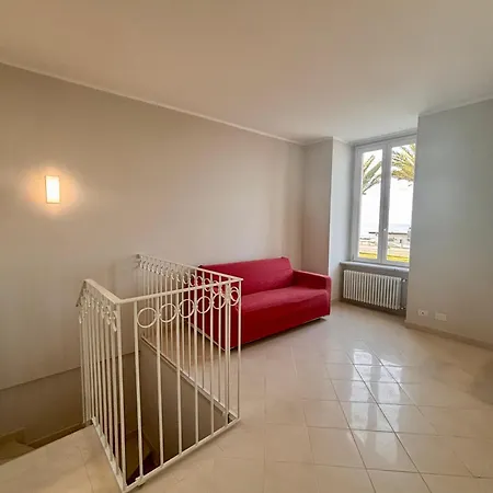 Casa Fronte Mare Daire *