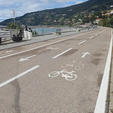 Casa Fronte Mare Lejlighed *